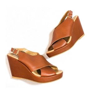 GARNET HILL Leather Wedge Sandals 7M